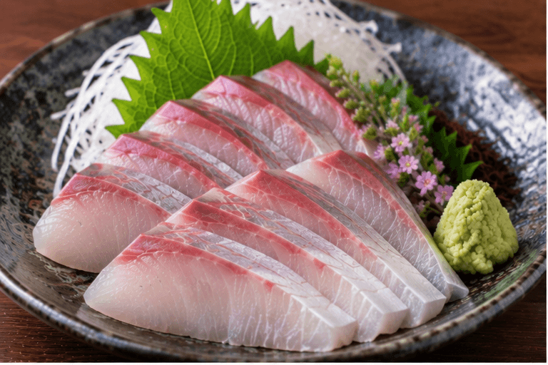 Japanese amberjack: Sashimi / thin-sliced raw fish
