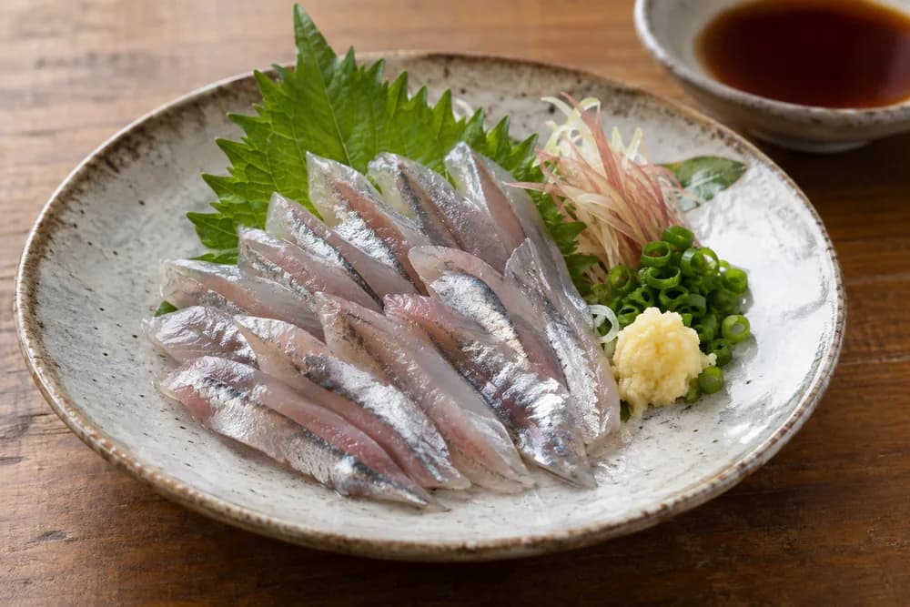 カタクチイワシの刺身